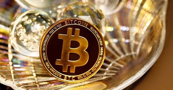 november 2025 landmark month trading platform