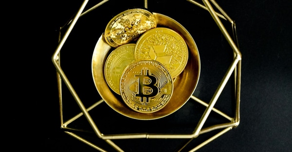 japans major banks launch blockchain network