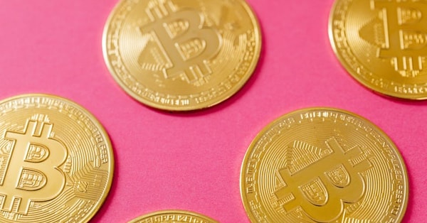 estimating bitcoins future price blockchain infrastructure