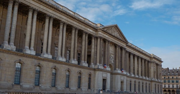 faces potential delays amid wallet technology