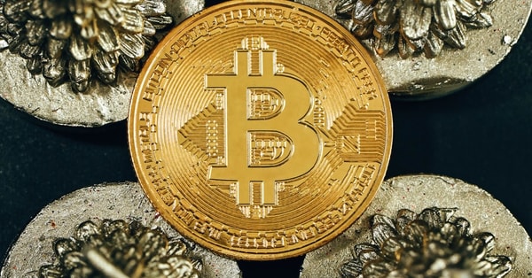 securitize partners with plume future trends